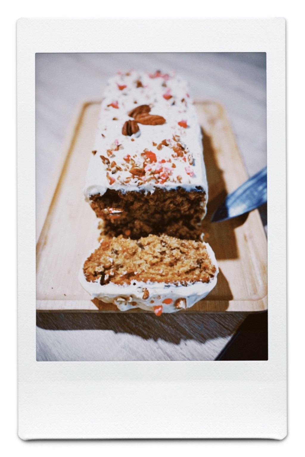 Carrot Cake aux noix de pécan et pralines&nbsp;roses